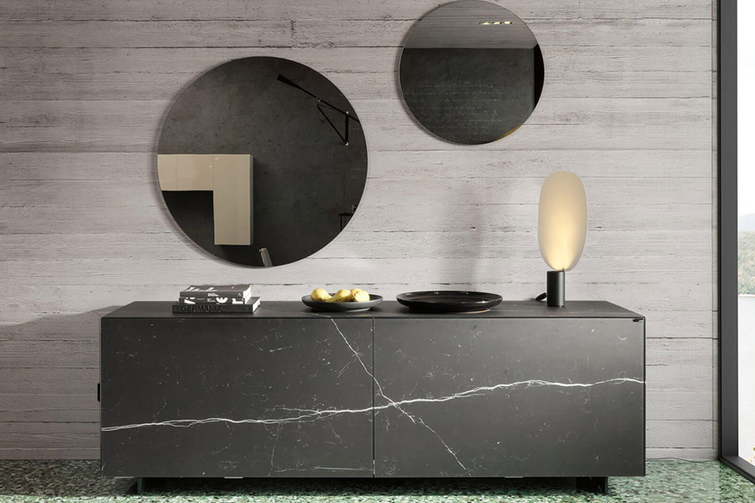 PLENUM XGLASS Sideboard